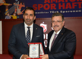 Trabzon'da "En İyi Spor Adamı" Seçildi