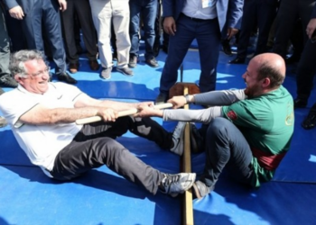 Türkiye-Kırgızistan arasındaki kriz çıkaran rektör iki ülke parlamentosunun da gündeminde