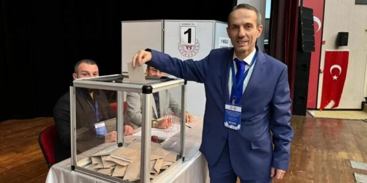 Türkiye Wushu Kung Fu Federasyonu Başkanı Yine Abdurrahman Akyüz