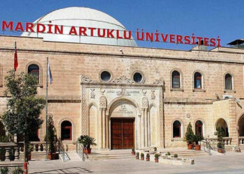 Üniversite Öğrencilerine Tarihi Geçmiş Et Yedirmişler!