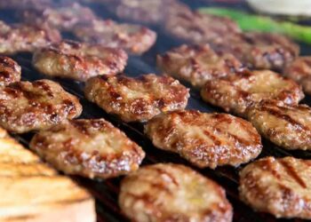 Ürünlerinde domuz eti tespit edilen firma Köfteci Yusuf mu?