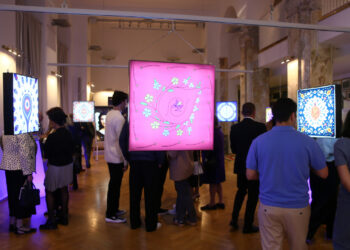 Viyana'da Yapay Zeka ve Sanatı Buluşturan Eserlerle Sergi Yapıldı