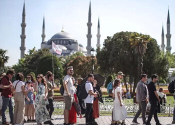 Yerli turistin seyahat harcaması yüzde 116 arttı