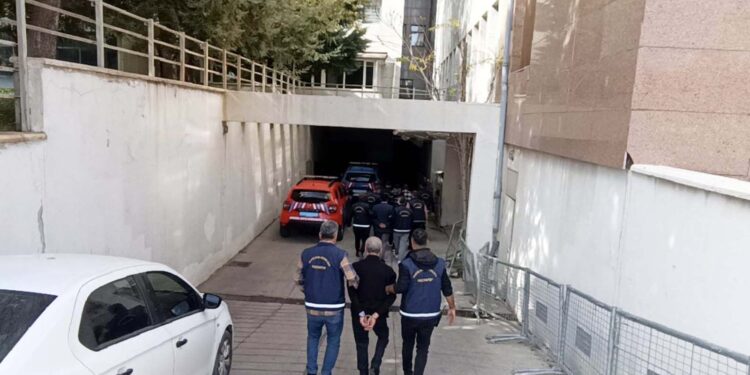 Zafer Partisi Gaziantep İl Başkanı'na yapılan silahlı saldırıya ilişkin 4 gözaltı