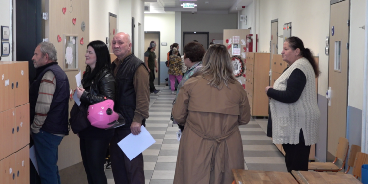 Bulgaristan üç yılda yedinci kez sandık başında: Türkiye’deki çifte vatandaşlar da oy kullandı