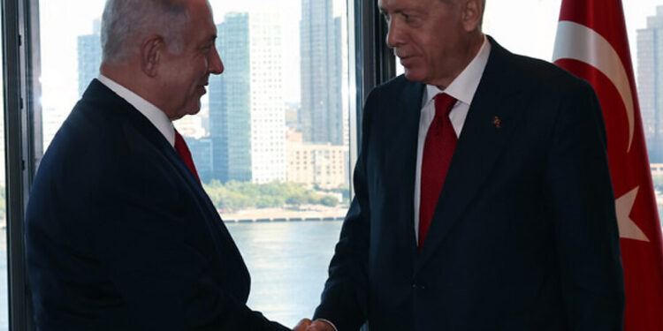 ‘Erdoğan kimi, kime şikâyet ediyor? Arzuhal ABD’ye mi?’