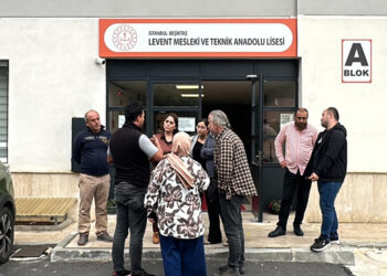 ‘Mobbing’ iddiası; öğretmen okulda müdüre silah çekti