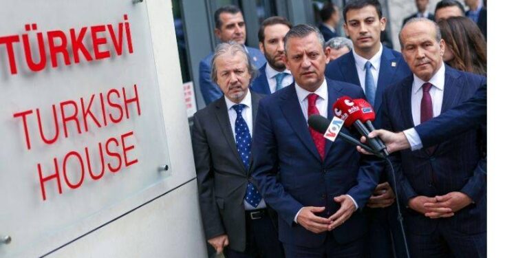 ‘Özgür Özel’in Erdoğan’ın dış politikasında AKP’lileşmesi gerçekten üzücü’