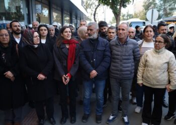 Gülistan Sönük: Boyun eğen tek bir Kürt göremeyecekler