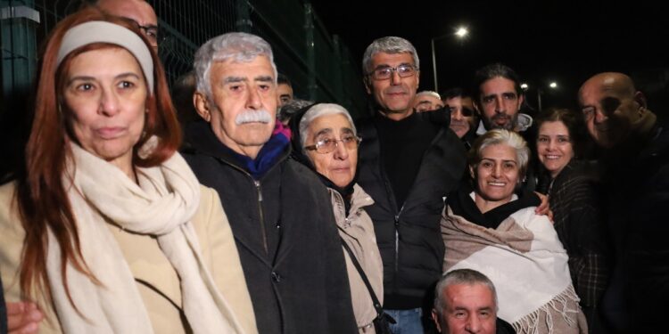 Şair İlhan Sami Çomak 30 yılın ardından tahliye edildi