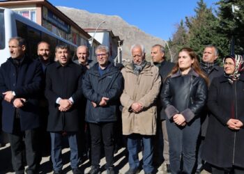 Miks’te kayyım tepkisi: Feqiyê Teyran’ın torunları direnecek