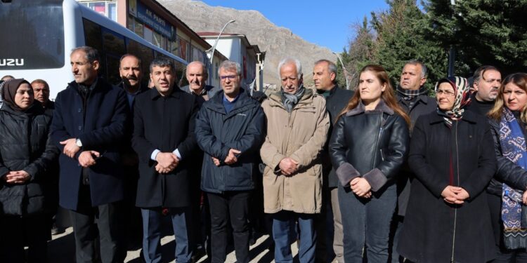 Miks’te kayyım tepkisi: Feqiyê Teyran’ın torunları direnecek