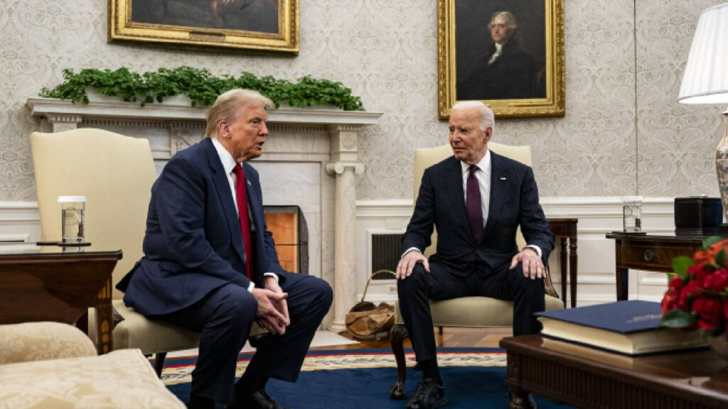 4 Yıl Sonra Yeniden Beyaz Saray'da: Trump ve Biden Bir Araya Geldi