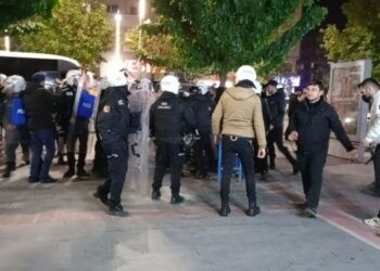 Tepkiler üzerine valilikten açıklama: Polislere soruşturma başlatıldı