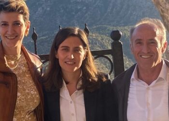 ‘Aynı çatı altında bulunmak istemiyorum’ diyerek belediyeden istifa etti