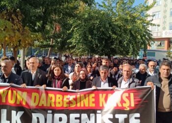 Êlih’te yürüyüş: Direniş tarihimize ihanet etmeyiz