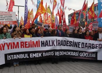 Kayyımlara karşı halk buluşması: Demokrasiye sahip çıkmalıyız