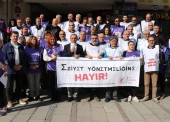 Hekimler yönetmeliğin geri çekilmesi için iş bırakacak