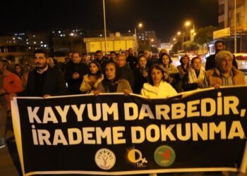 Qoser halkı ‘Herne Pêş’ marşıyla yürüdü