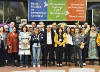 300’e yakın isimden çağrı: Sorunun tarafı tüm kesimler barışa ortak edilsin