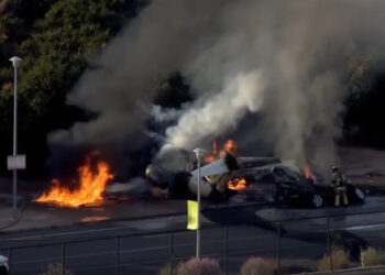 ABD’de uçak ile otomobil çarpıştı: 5 ölü, 1 yaralı