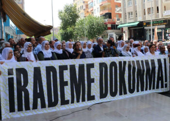 AKP rejiminin 15 Temmuz’dan sonra çıkardığı KHK ile başladı: 8 yılda belediyelere 160 kez kayyım atandı