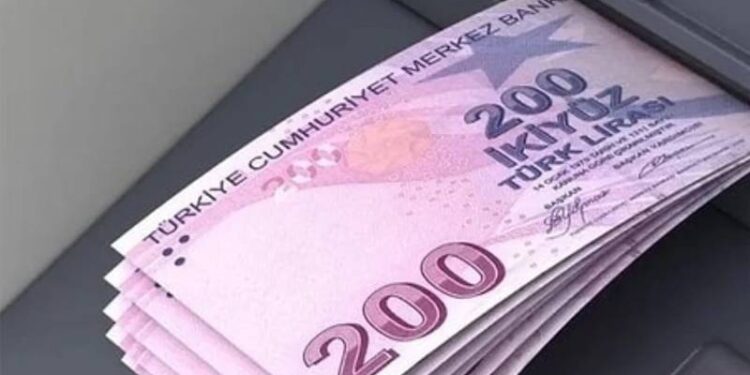 ATM'lere 200 TL dayanmıyor; yüzde 403 artış!