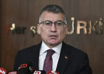 Abdullah Güler: “Özel’den Özür Bekliyoruz”