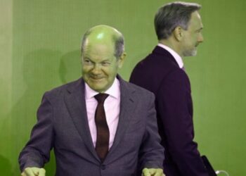 Almanya’da koalisyon krizi; Başbakan Scholz, Maliye Bakanı’nı kovdu, güven oyu isteyecek