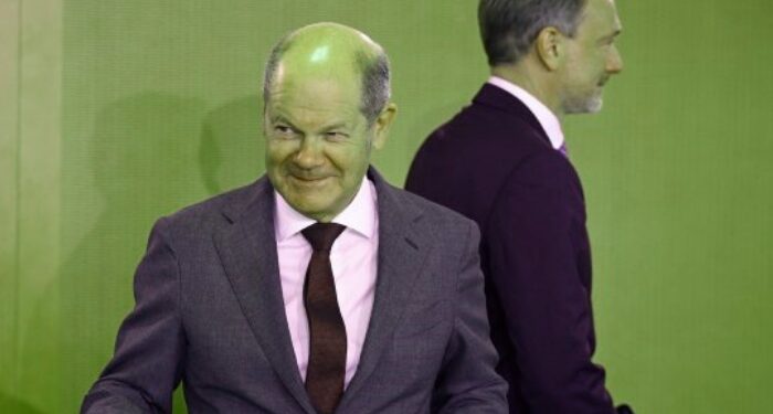 Almanya’da koalisyon krizi; Başbakan Scholz, Maliye Bakanı’nı kovdu, güven oyu isteyecek