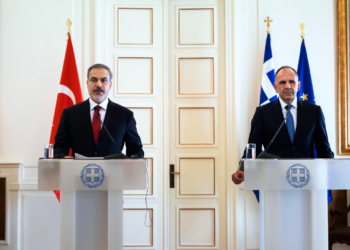 Bakan Fidan Yunan Mevkidaşı ile Görüştü