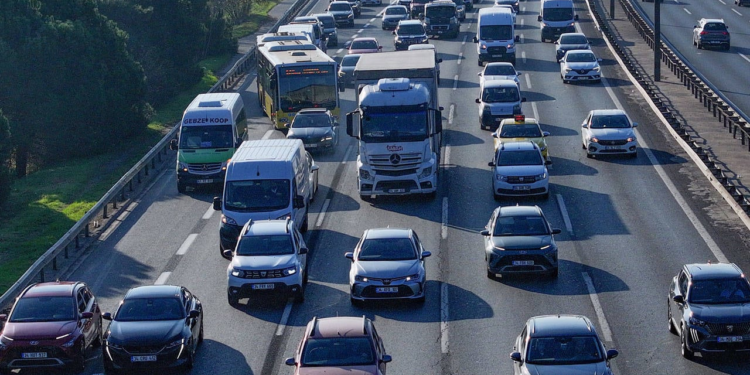 Bakan Yerlikaya Duyurdu: 10 Bin Sürücüye Ceza Yağdı
