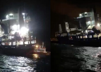 Bakanlık Duyurdu: Mersin'de 89 Metrelik Gemi Yan Yattı; Mürettebat Tahliye Ediliyor