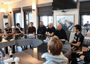 Beşiktaş'ın Yeni Başkanı Futbolcularla Buluştu