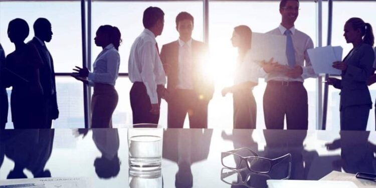 Beyaz yakalılar, mavi yakalılar gibi yaşam koşullarında geriye gidiş yaşıyor