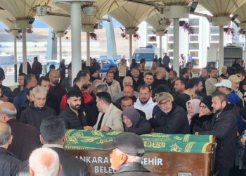 Bipolar Hastası Ters Yönde Dehşet Saçmıştı: 4 Kişilik Aile Hediye Kazandıkları Tatile Gidiyormuş!