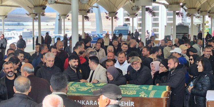 Bipolar Hastası Ters Yönde Dehşet Saçmıştı: 4 Kişilik Aile Hediye Kazandıkları Tatile Gidiyormuş!