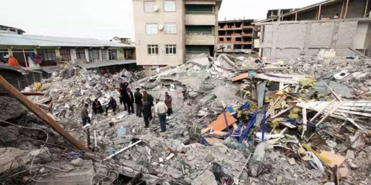 Birkaç dakika önce Sayın Işıkara'nın içine doğdu, Kandilli'yi aradı