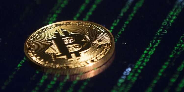 Bitcoin'e Trump dopingi: 81 bin doları aştı