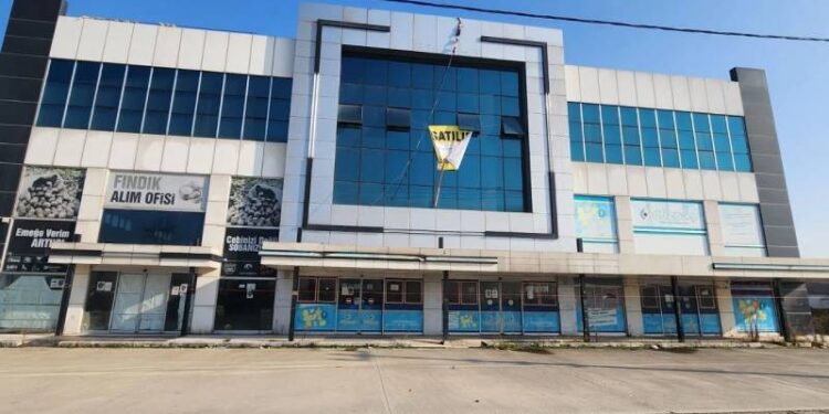 CHP Milletvekili Özcan, Kızılay Düzce Şubesi'nin yaptığı satışı Meclis gündemine taşıdı