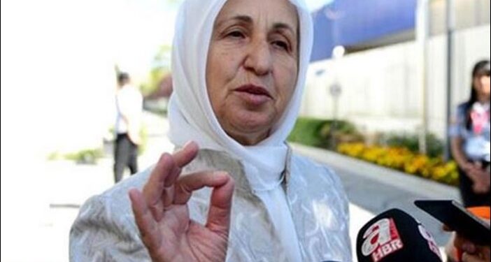 Cezaevinde rahatsızlanan Melek İpek hastaneye kaldırıldı