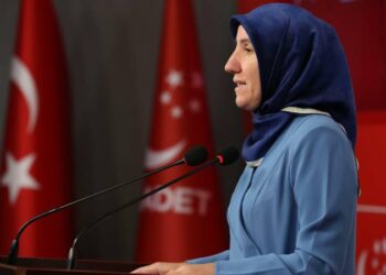 ''Çocuk yoksulluğu yetişkin yoksulluğunun iki katına ulaşmış durumda''