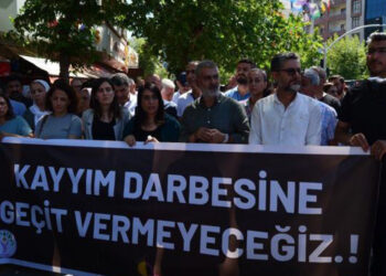DEM Parti, üç belediyeye kayyım atayan İçişleri Bakanlığı’na dava açtı