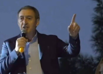 DEM Parti'den Kayyım Tepkisi: 'Utanmaz Herifler; Bizlere Diz Çöktüremeyeceksiniz!'