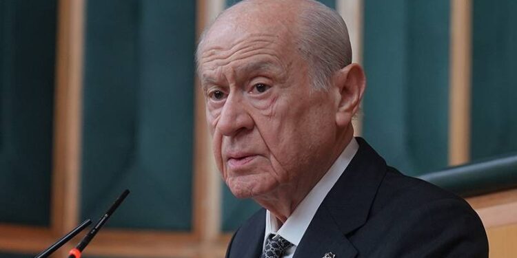 DEM‘in silahtan ve terörden uzaklaşmaya yanaşmaması, TCK gereğince ele alınmalıdır