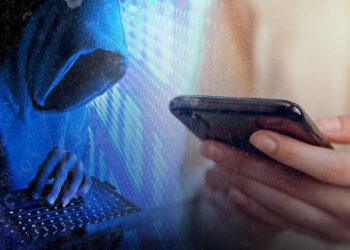 Dolandırıcı Sevgilileri Telefon Konuşmaları Yakalattı: Birimiz Bıcır Bıcır, Birimiz Ivır Zıvır...