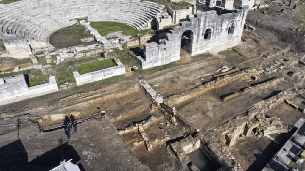 Düzce'de Roma Dönemine Ait Tiyatro Bileti Bulundu