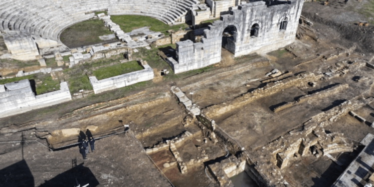 Düzce'de Roma Dönemine Ait Tiyatro Bileti Bulundu