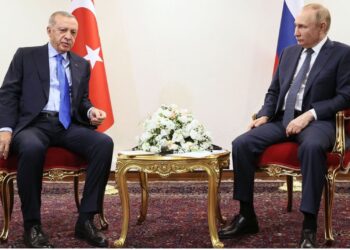 Erdoğan, Putin’le telefonda görüştü: “Cumhurbaşkanı, Türkiye’nin bölgedeki barış süreçlerine katkı vermeye devam edeceğini belirtti”