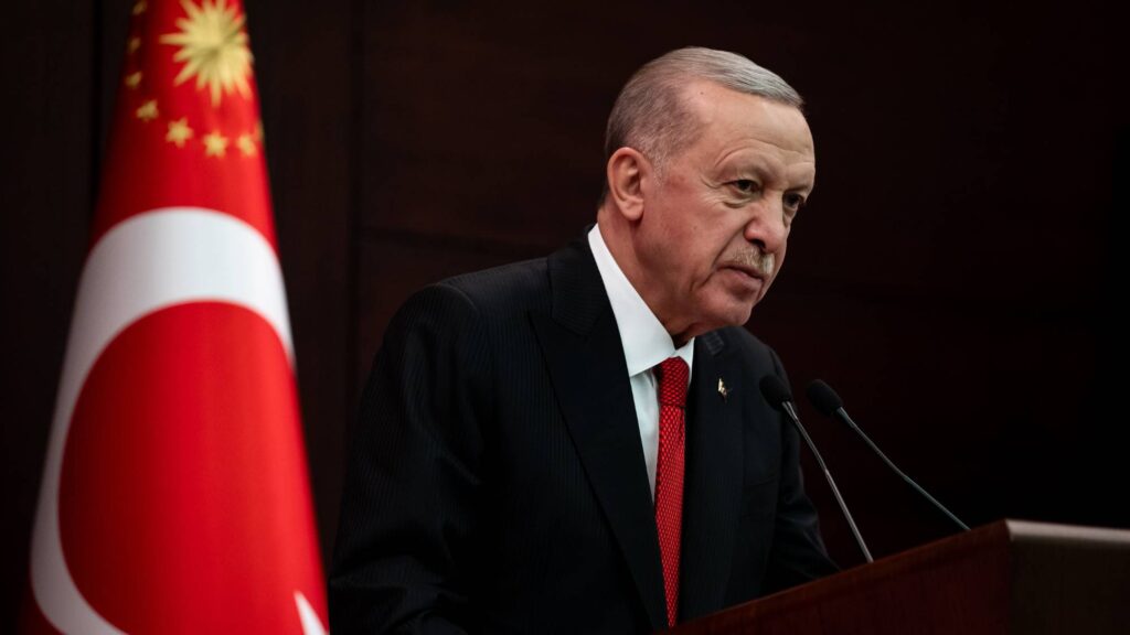 Erdoğan'dan asgari ücret ve emekli aylıkları açıklaması